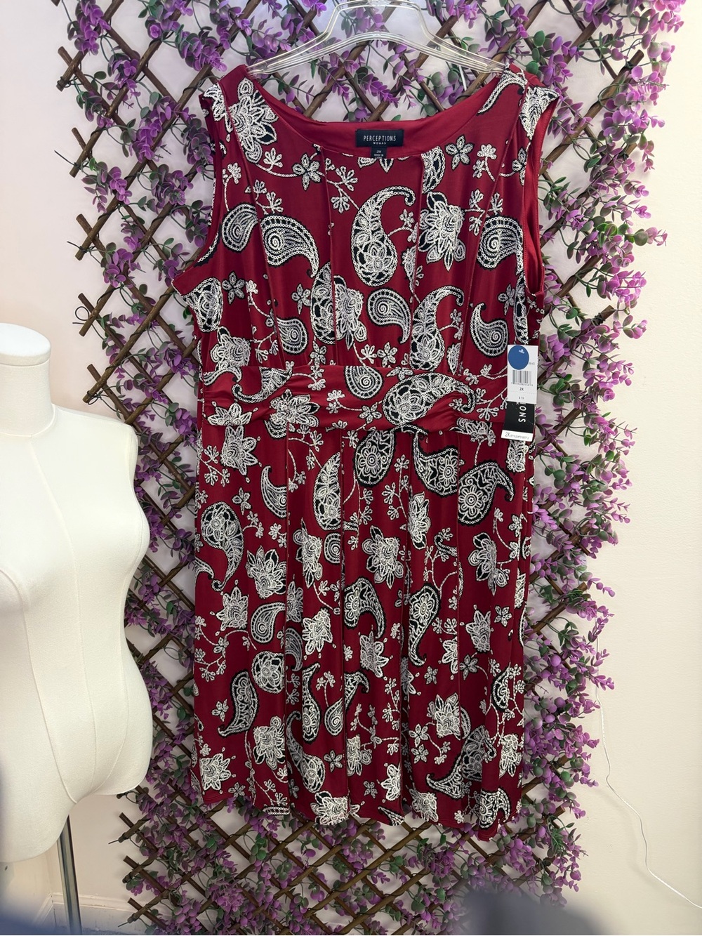 Perceptions Burgundy Paisley Sleeveless Midi Dress